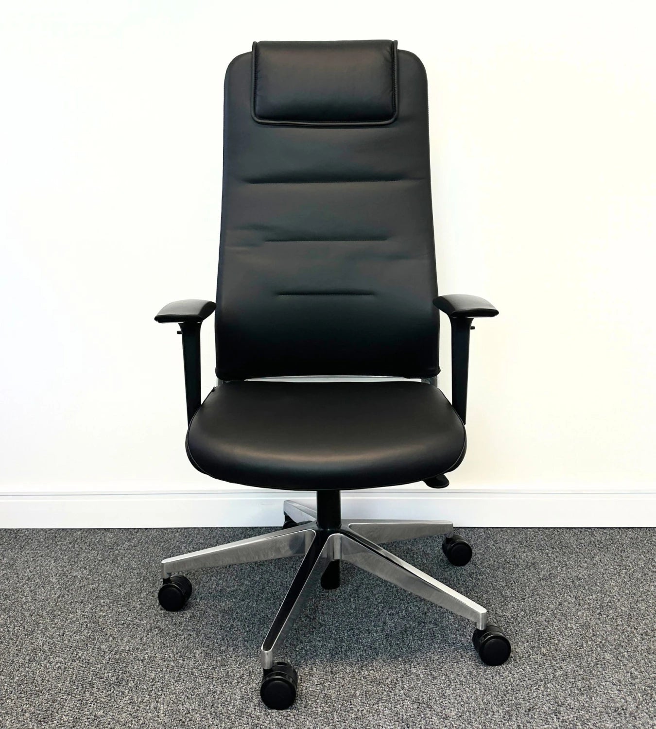 Silla Ejecutiva Deno Eco Cuero Negro